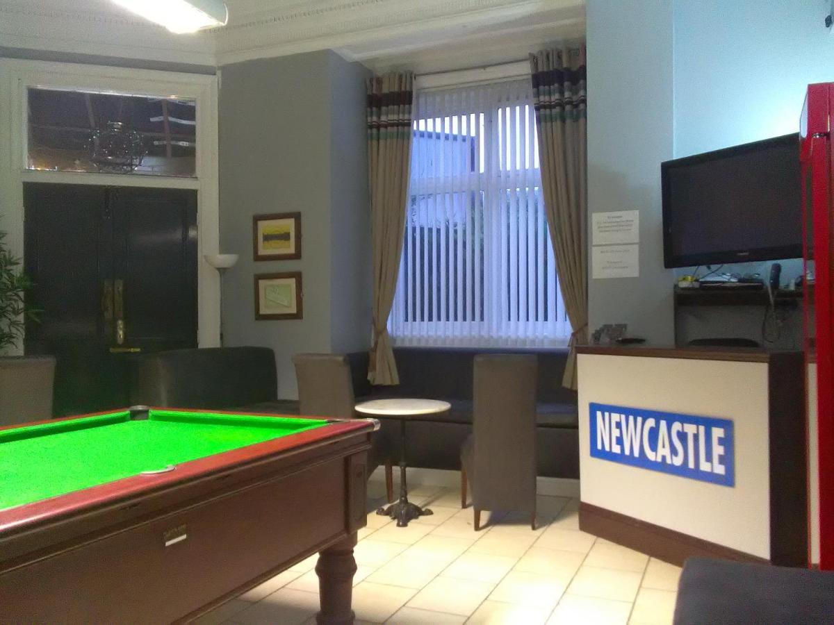 Newcastle West Hotel & Bar Εξωτερικό φωτογραφία
