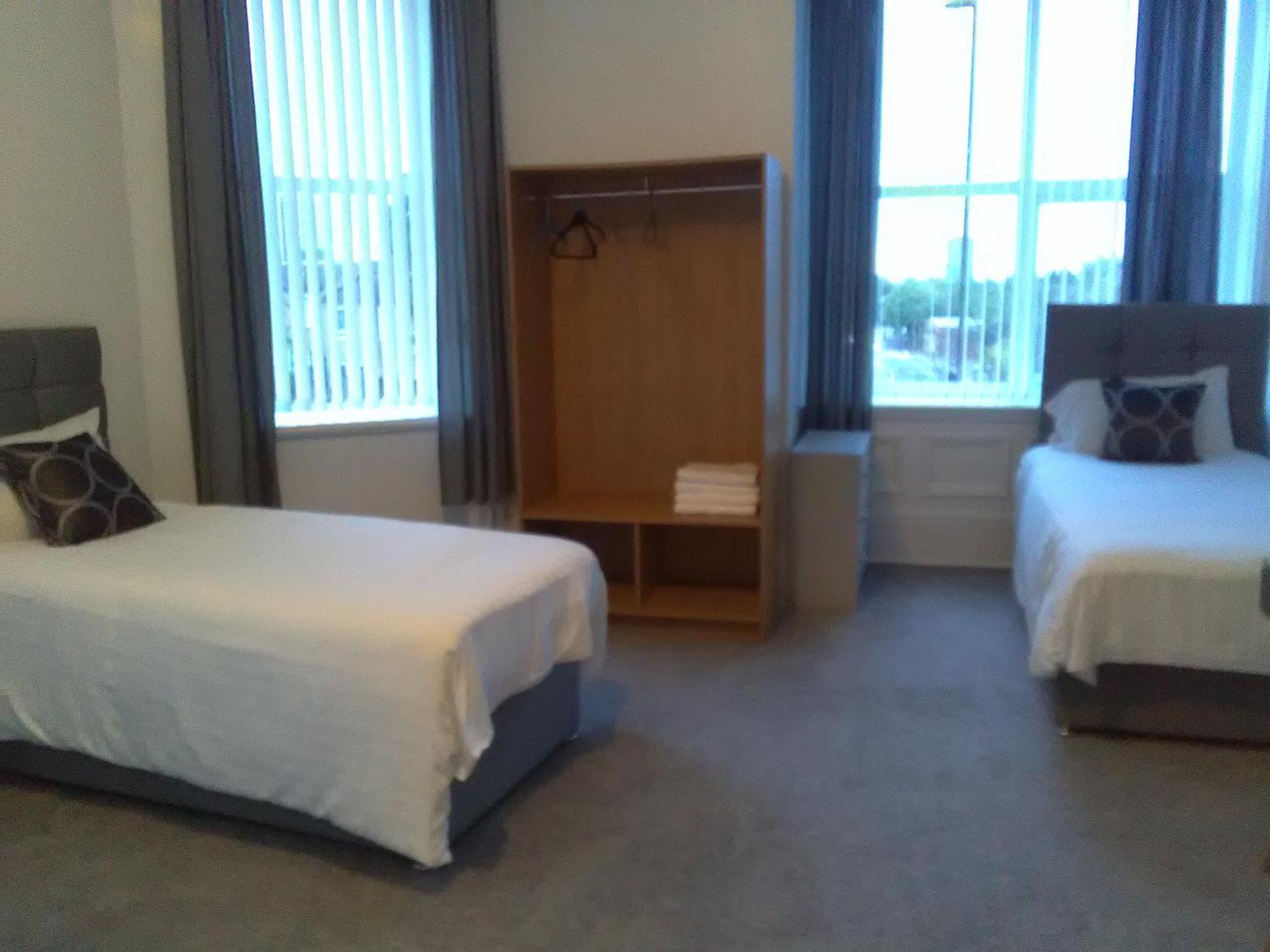 Newcastle West Hotel & Bar Δωμάτιο φωτογραφία