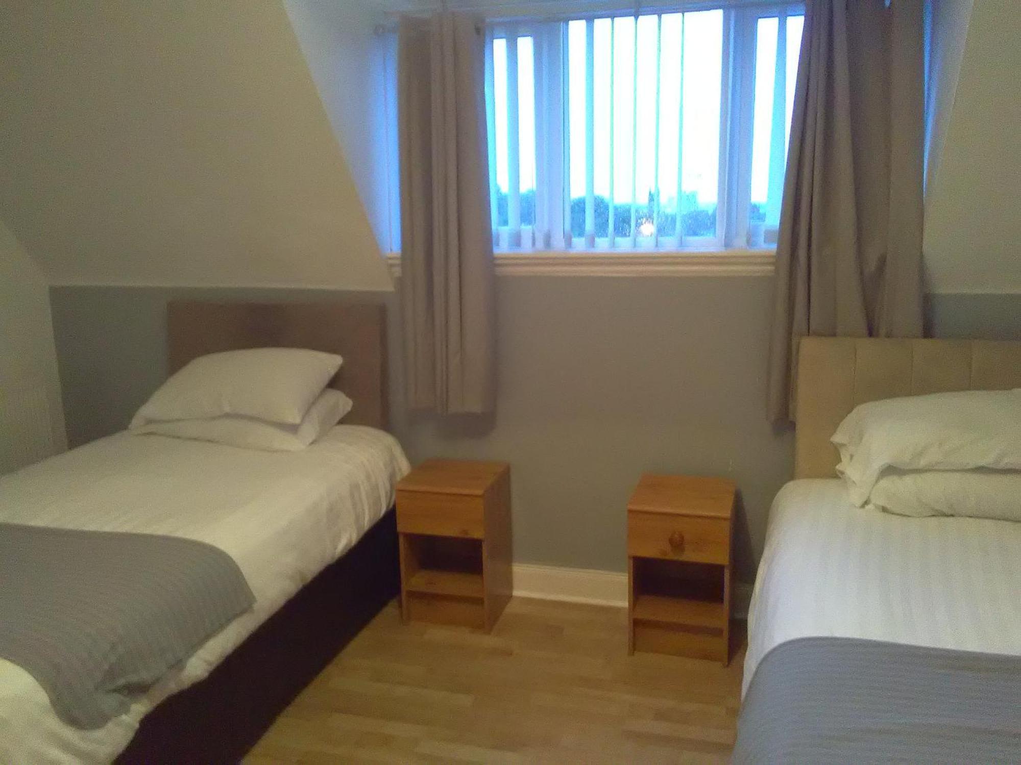 Newcastle West Hotel & Bar Δωμάτιο φωτογραφία