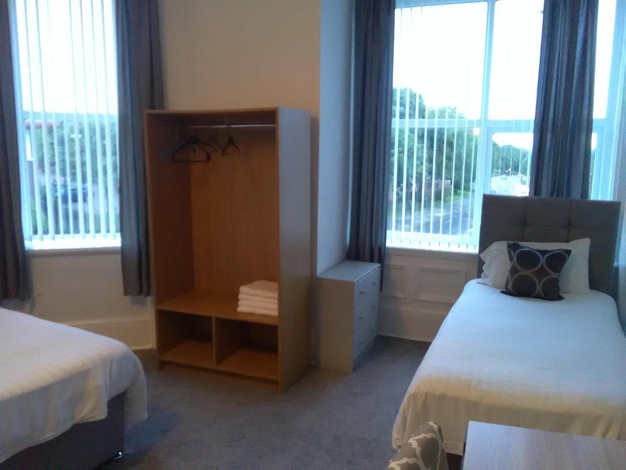 Newcastle West Hotel & Bar Δωμάτιο φωτογραφία